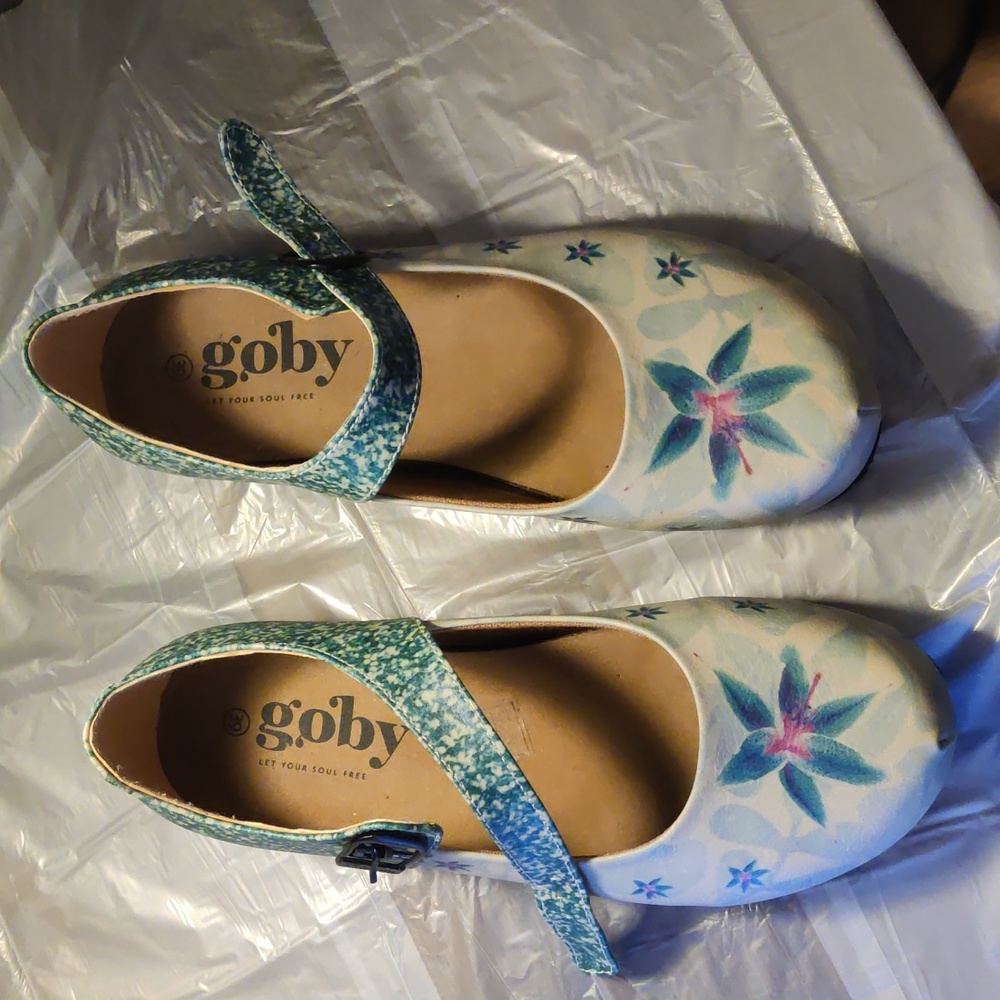 Goby shoes size 39